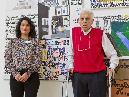 Kuratorin Stephanie Trujillo (links) und Künstler Robert Burda (rechts)